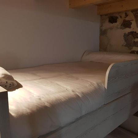 Albergue A Salazon Вилануева де Ароса Екстериор снимка